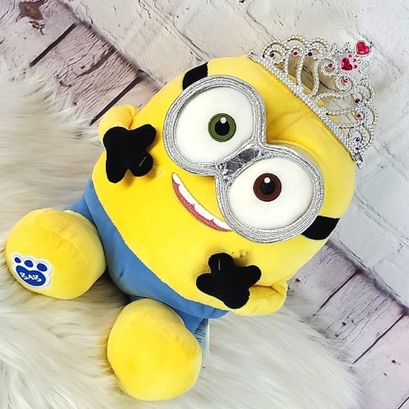 Build-a-Bear Princess Minion Illumination Entertainment Stuffed Plush Animal Toy - Picture 3 of 17